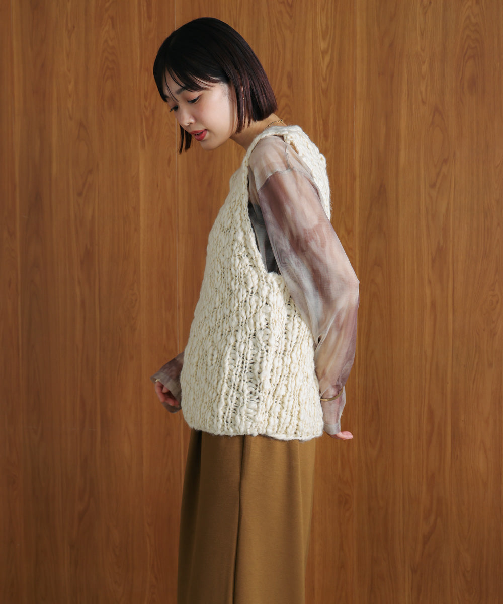 ハンドニットVベスト