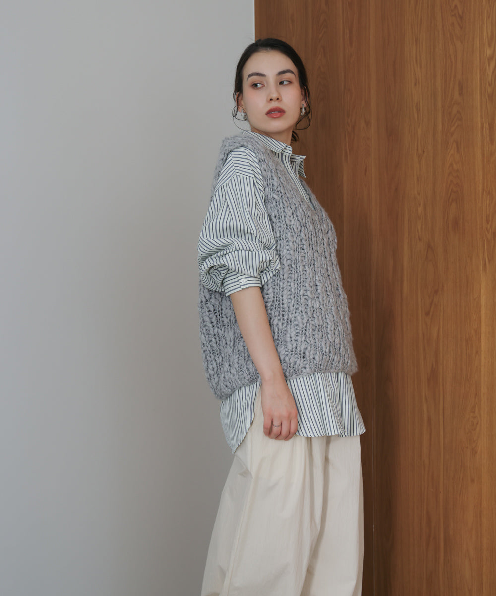 ハンドニットVベスト