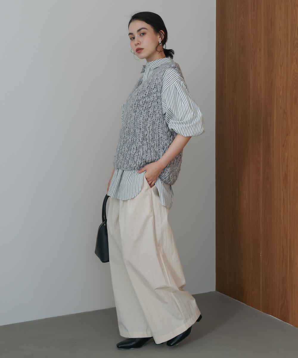 ハンドニットVベスト