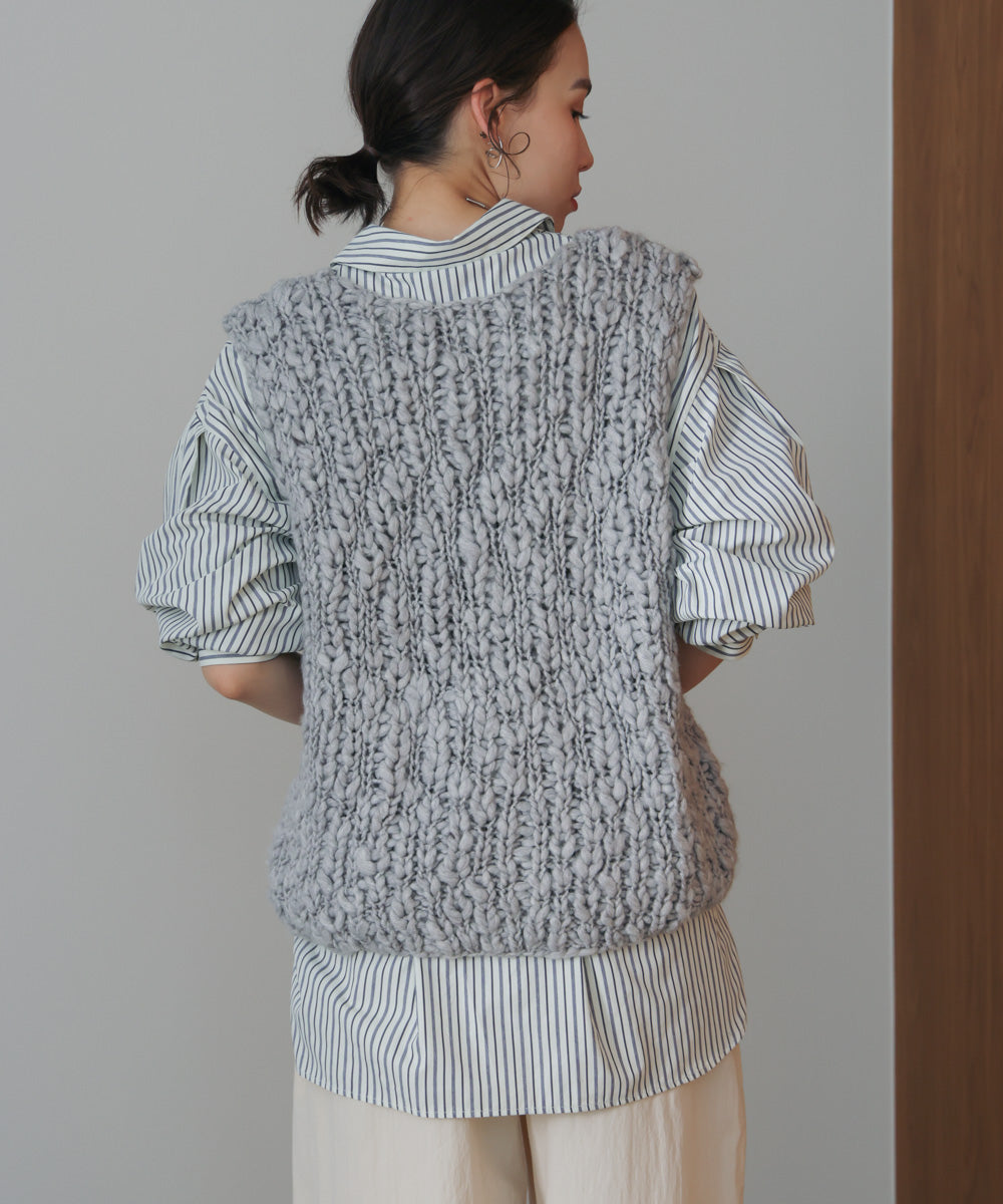 ハンドニットVベスト