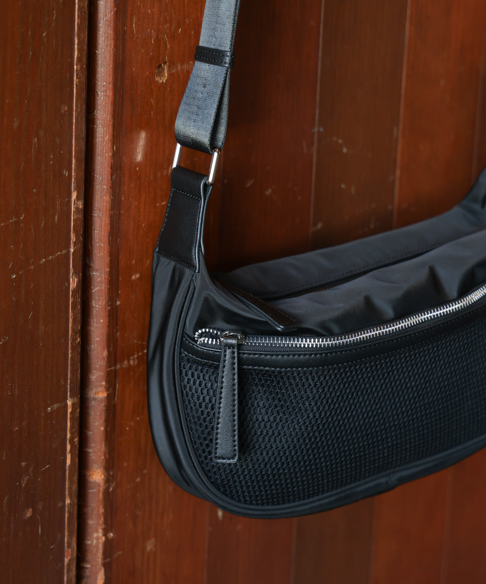 【はあちゅうコラボ】ワンタッチボディバッグ