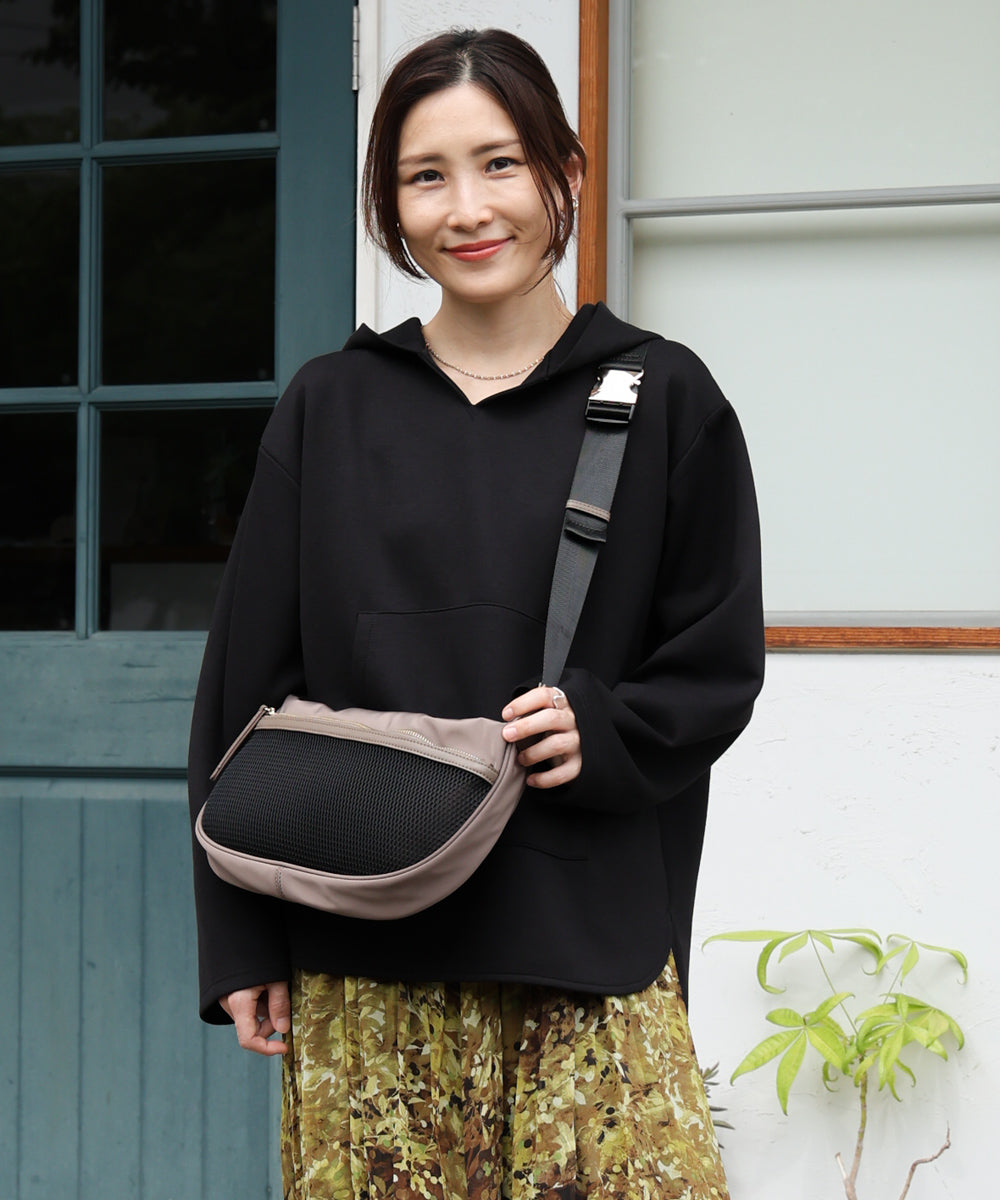 【はあちゅうコラボ】ワンタッチボディバッグ