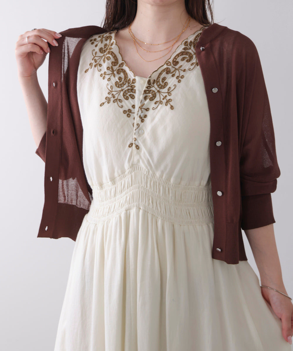 スカラップ刺繍ウエストギャザーワンピース