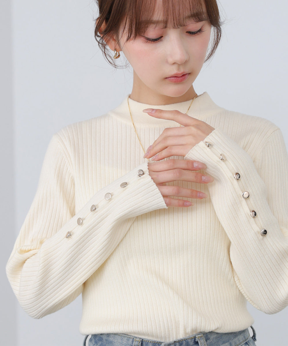 袖ボタンハイネックリブニットトップス