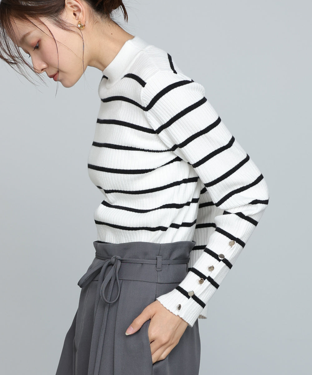 袖ボタンハイネックリブニットトップス