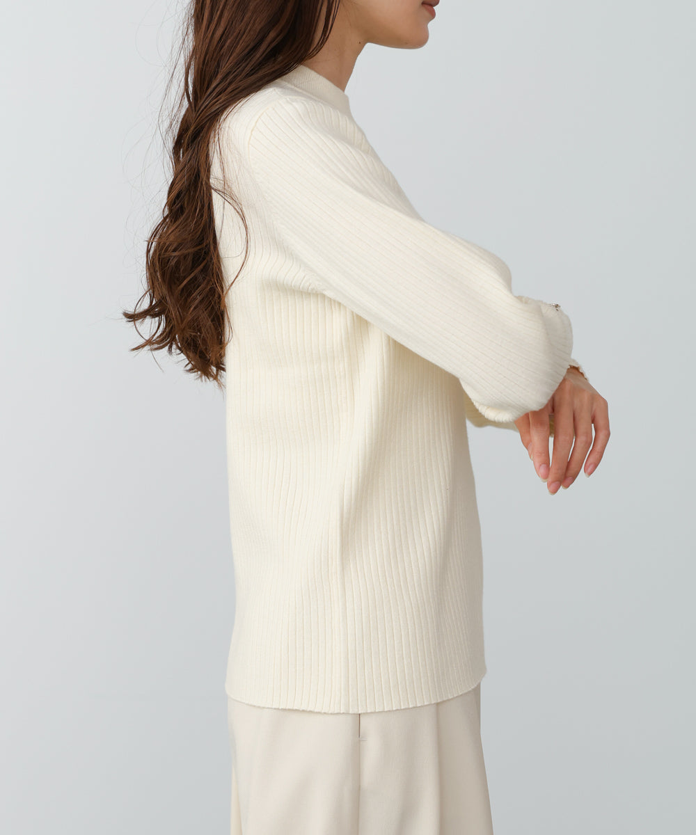 袖ボタンハイネックリブニットトップス