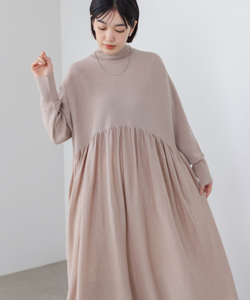 ギャザーニットワンピース