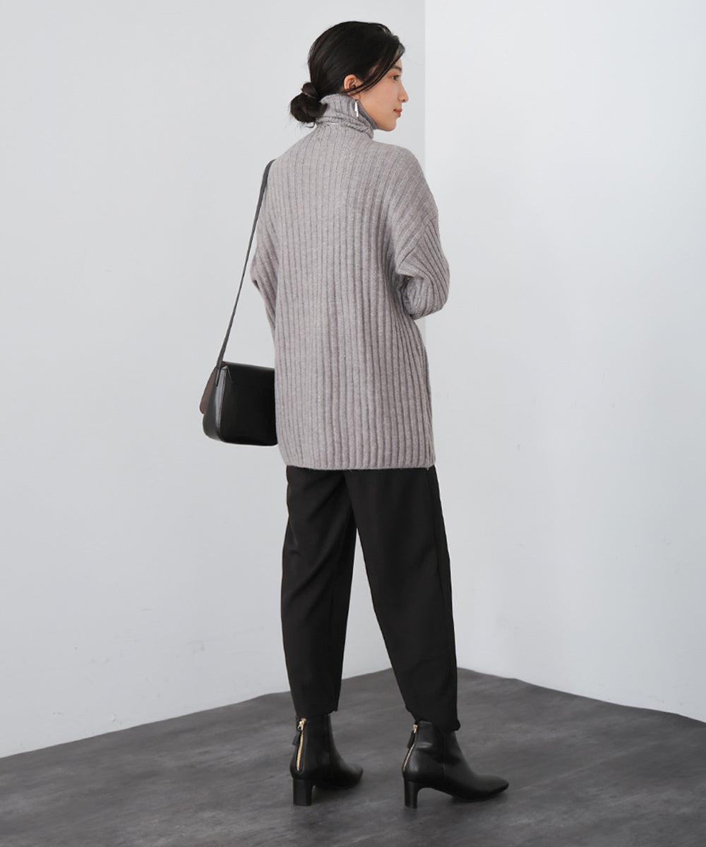 シンプルパンツ