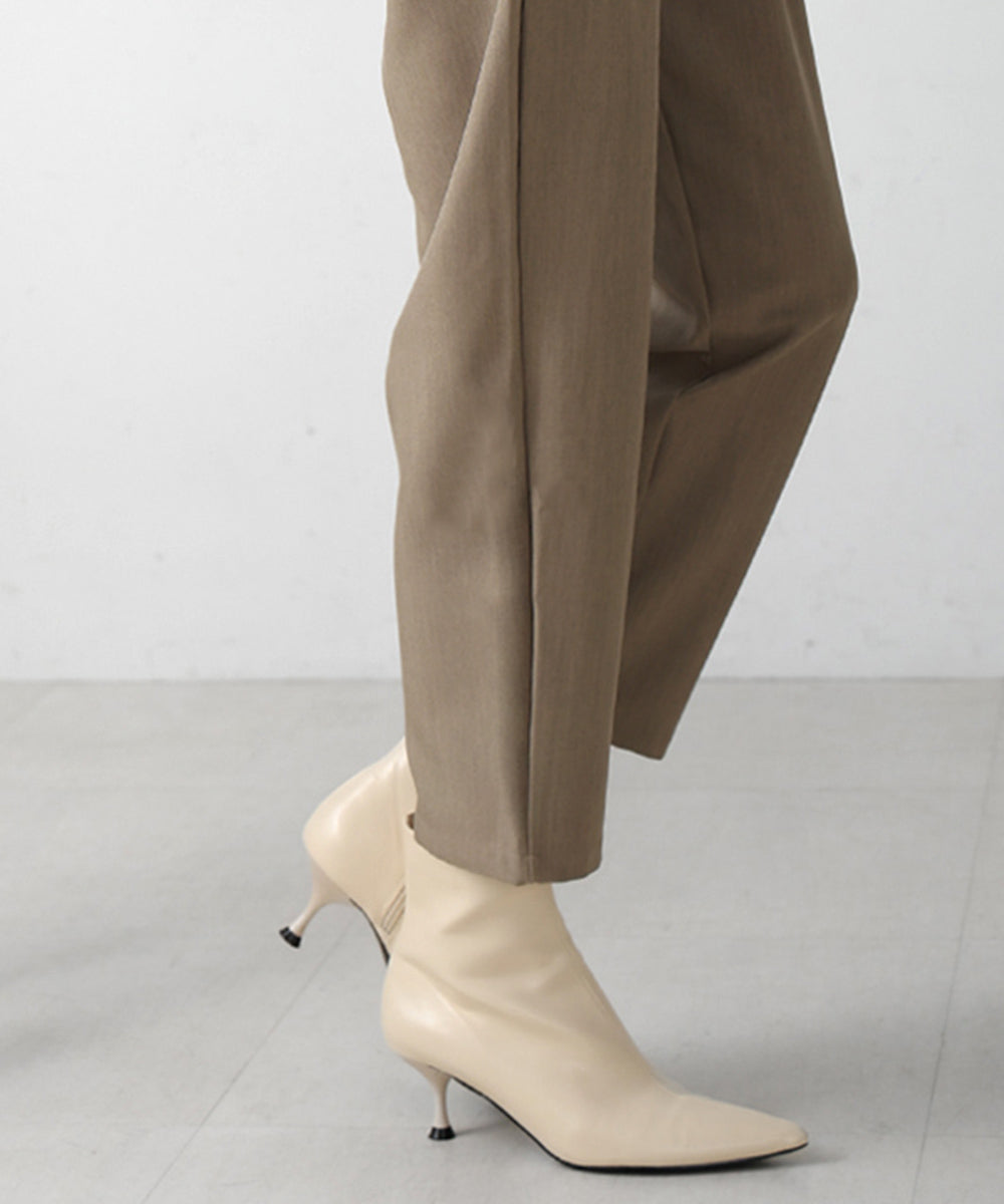 シンプルパンツ