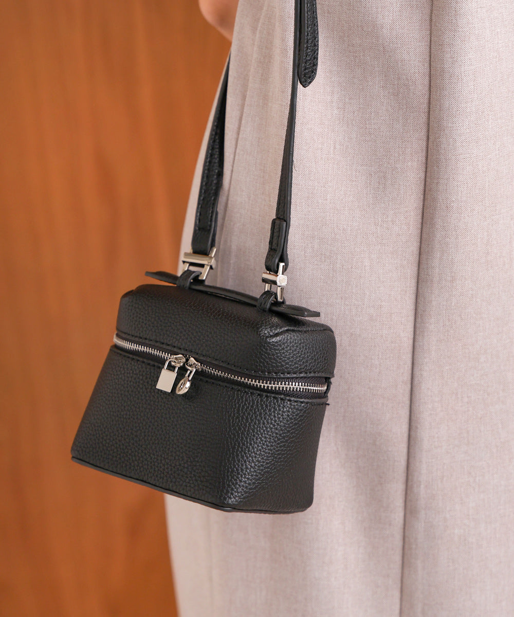 バニティーミニバック