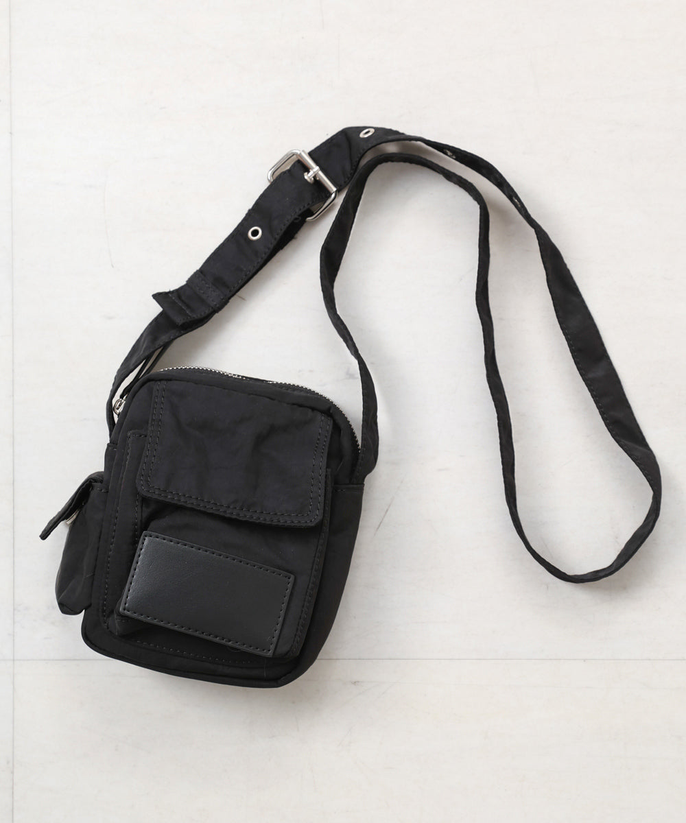 【WEB限定】ナイロン合皮切替ミニバッグ