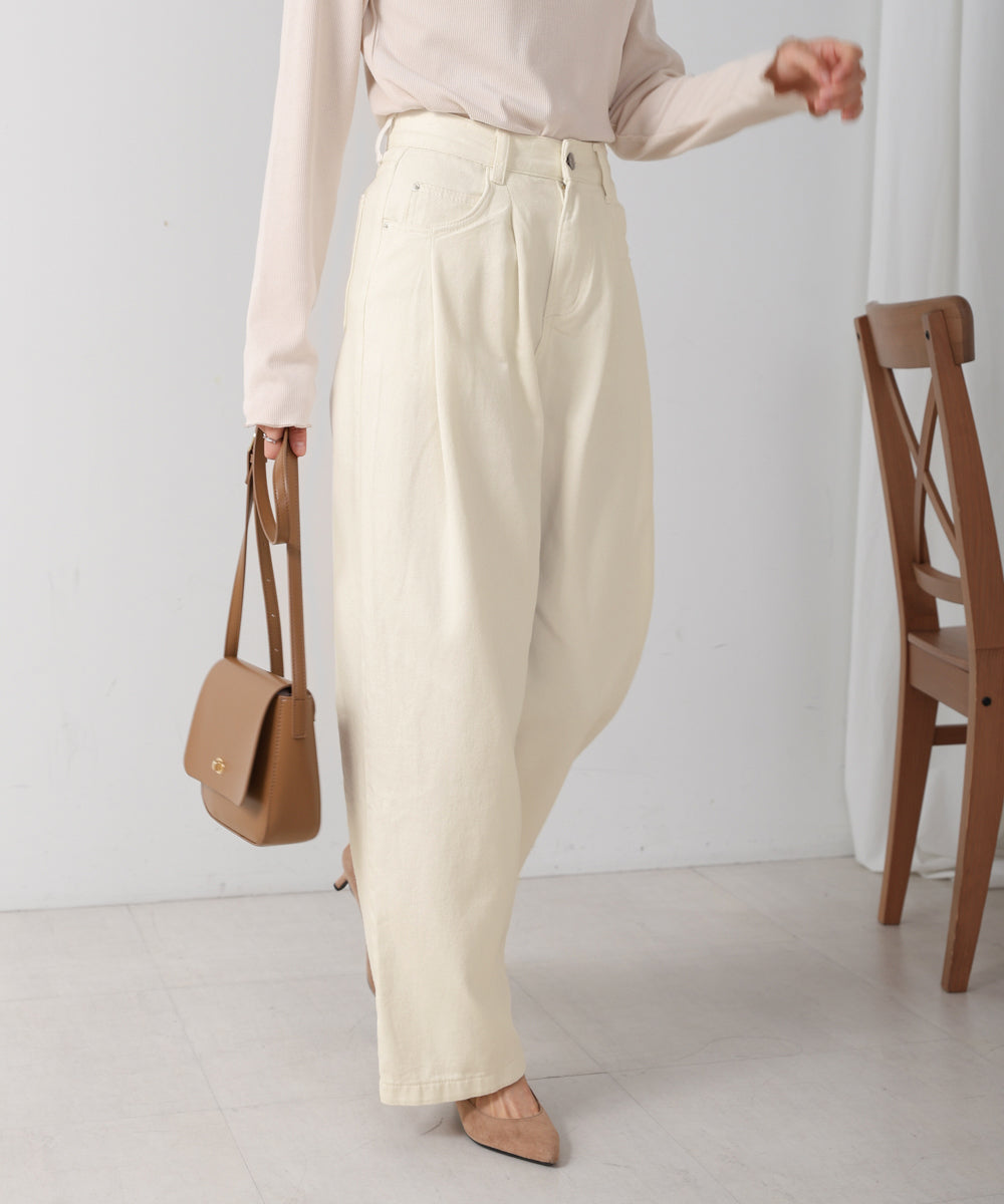 タックワイドパンツ