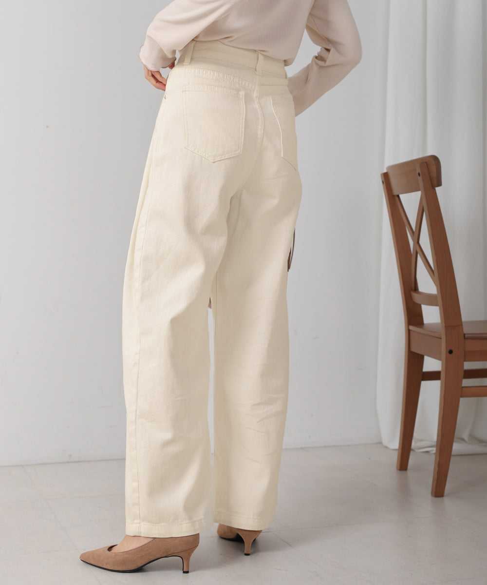 タックワイドパンツ