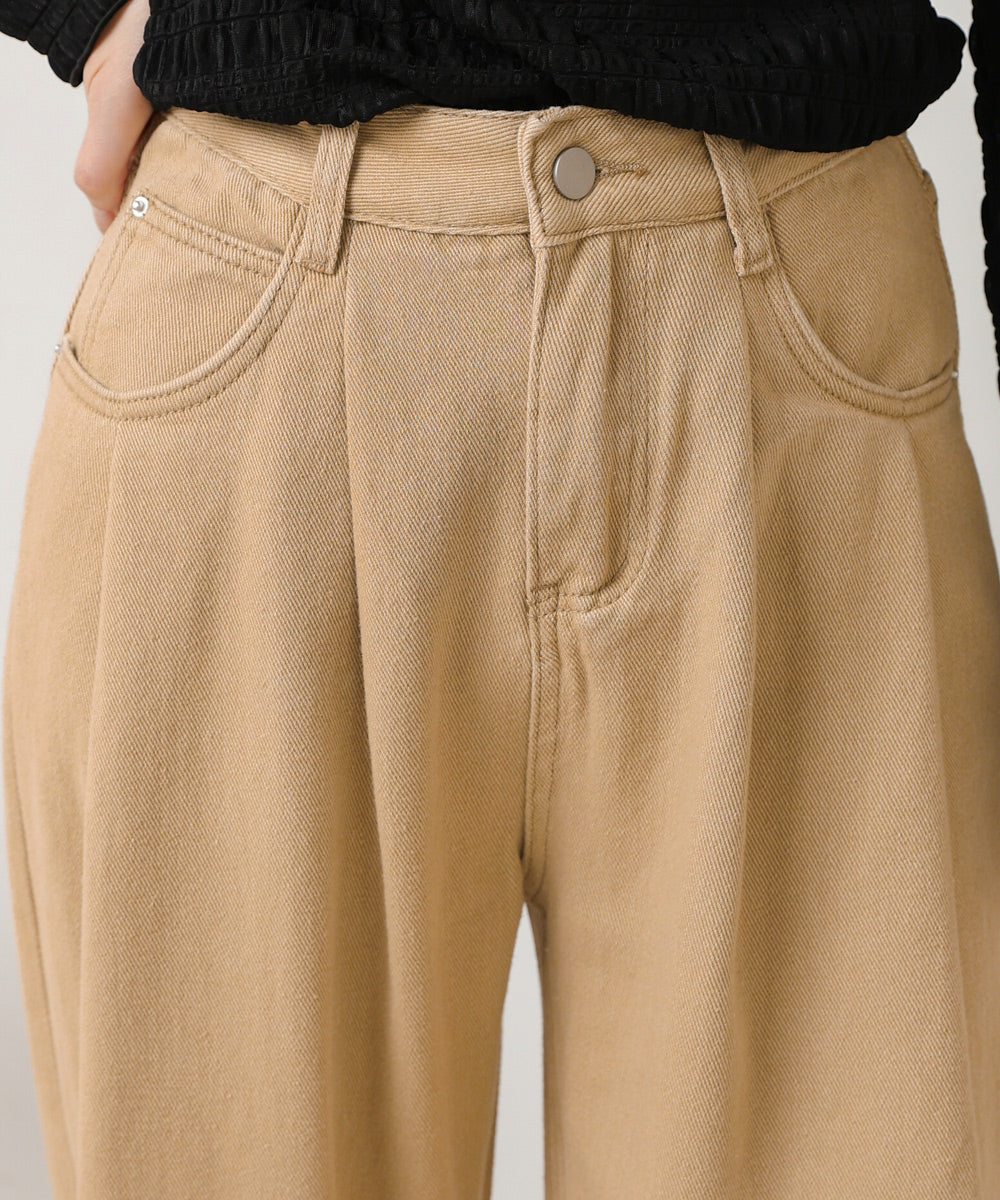 タックワイドパンツ
