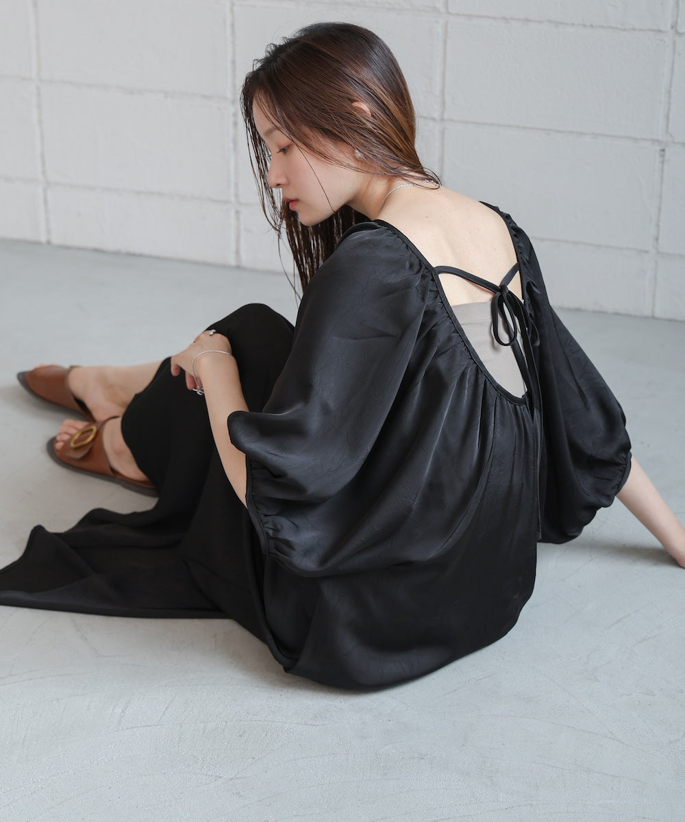 ギャザースリーブワンピース