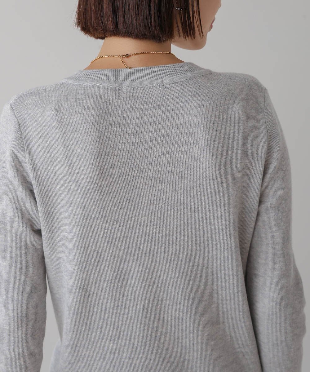 ソフトタッチキーネックカーデ