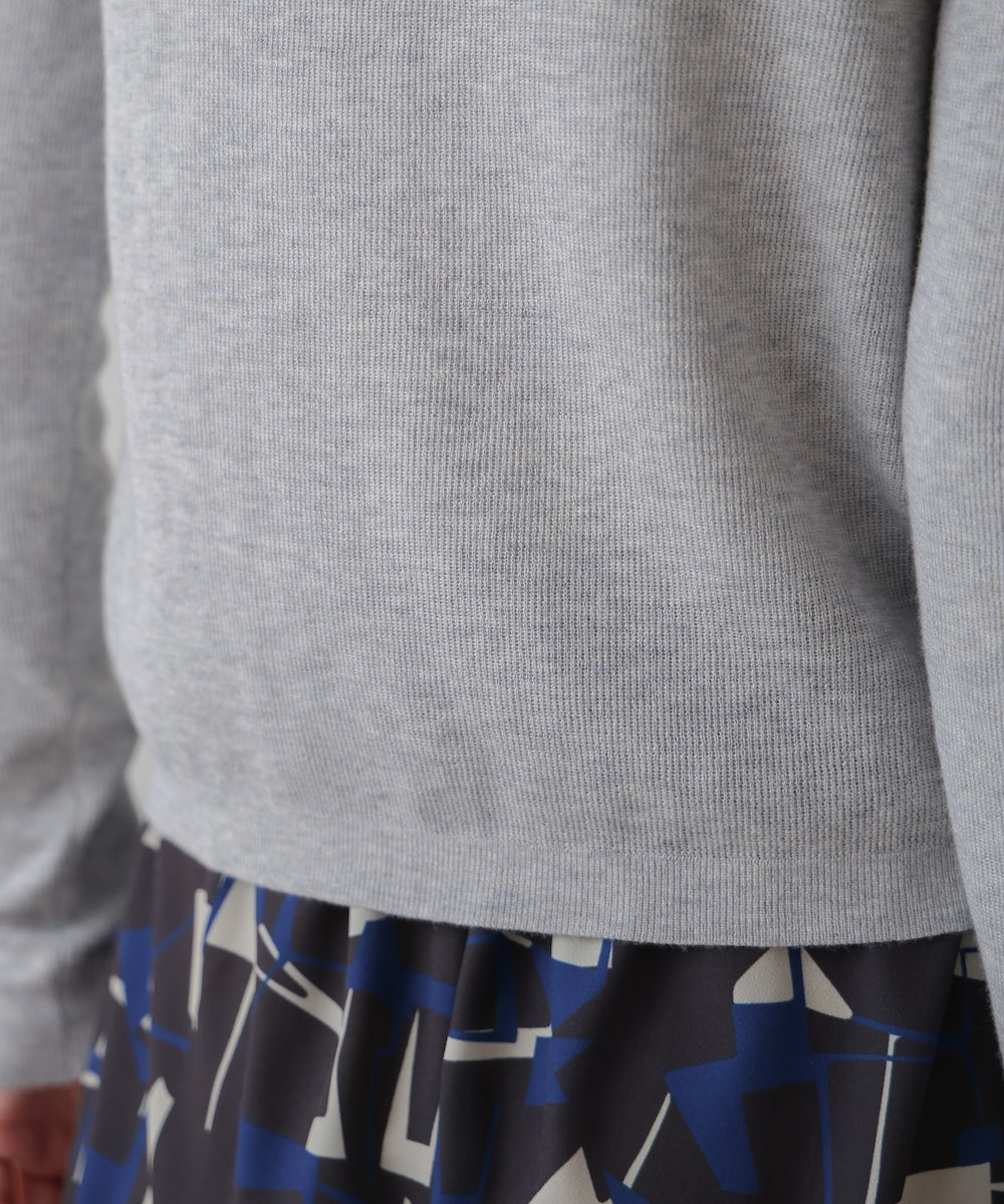 ソフトタッチキーネックカーデ