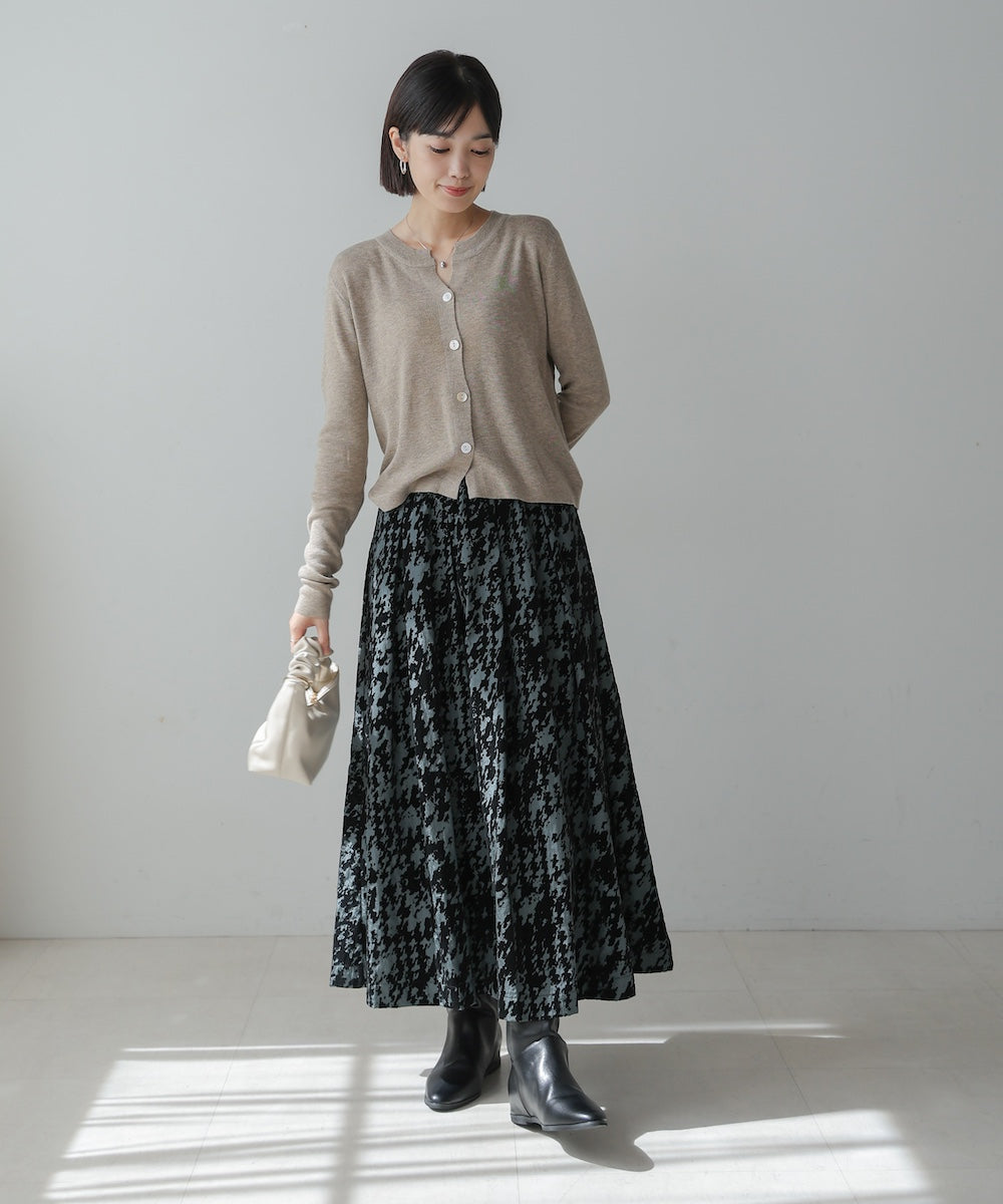 ソフトタッチキーネックカーデ