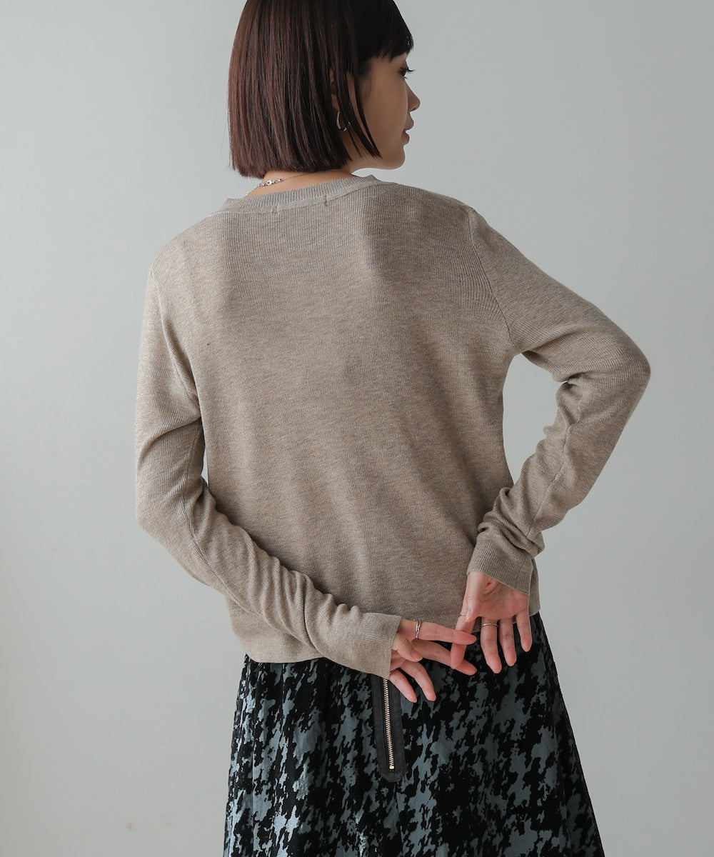 ソフトタッチキーネックカーデ