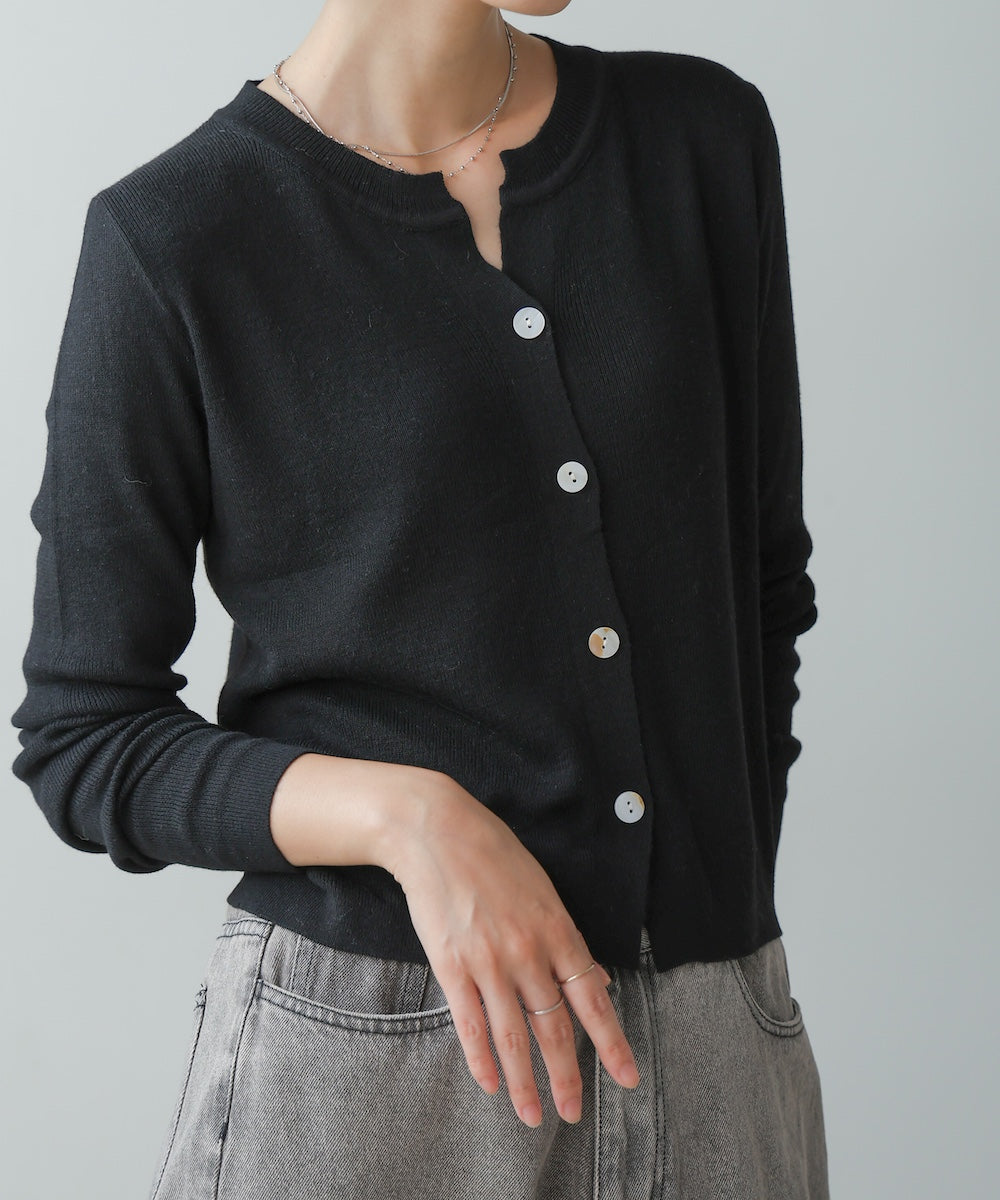 ソフトタッチキーネックカーデ