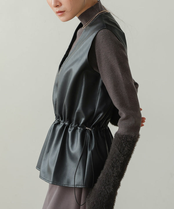 ペプラムドロスト合皮ギャザーベスト