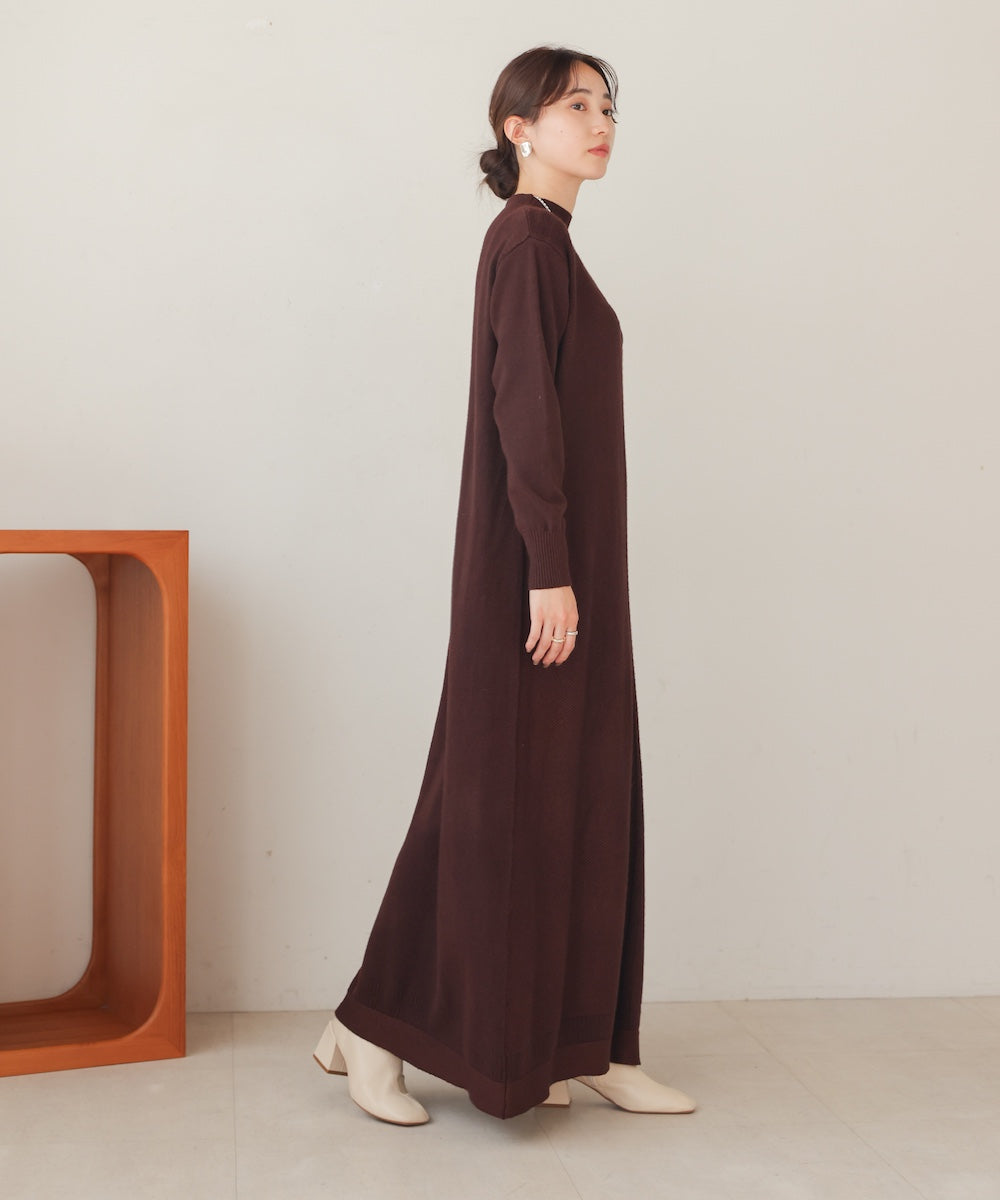 プチハイネック編みニットワンピース