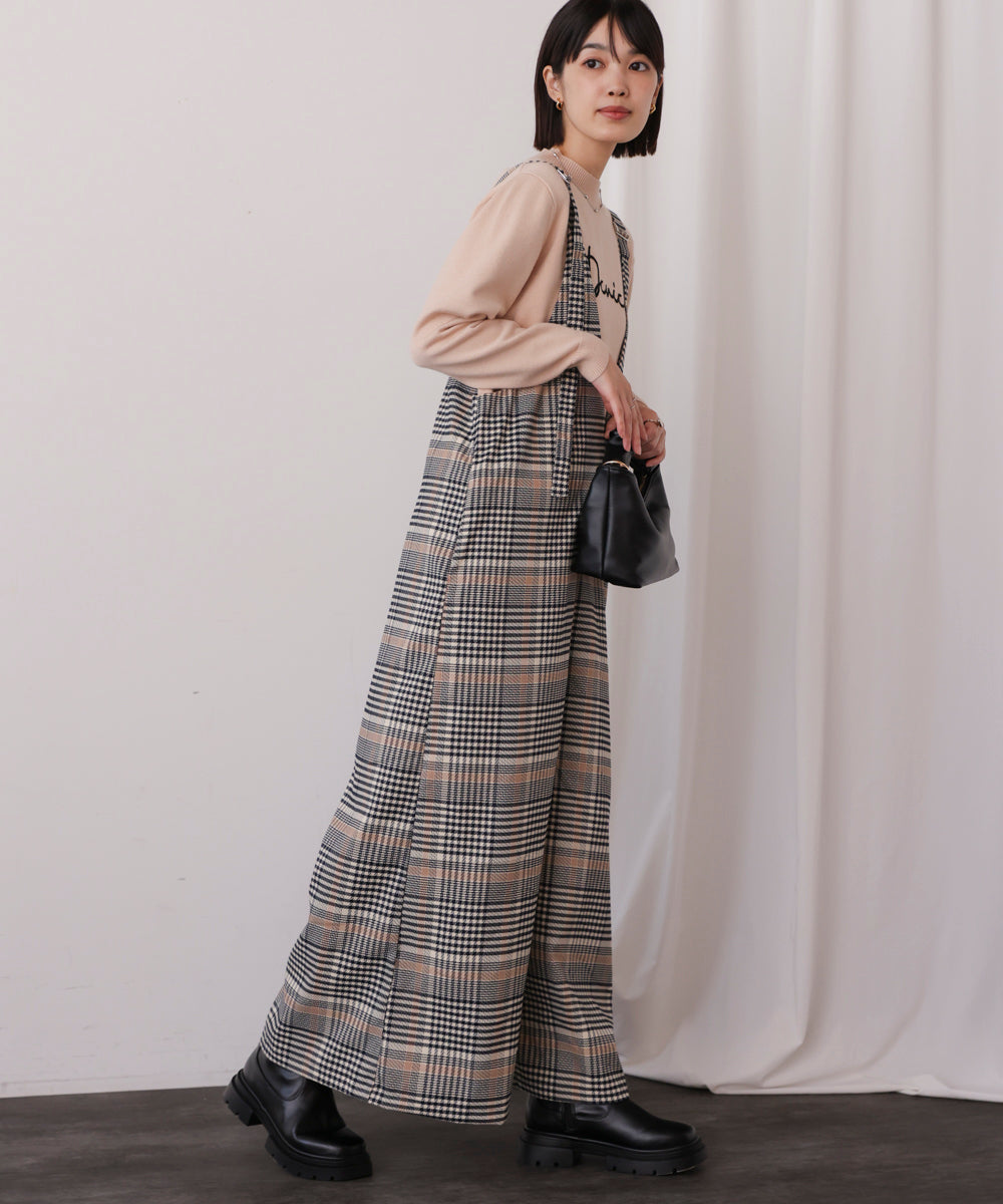 刺繡ロゴニット