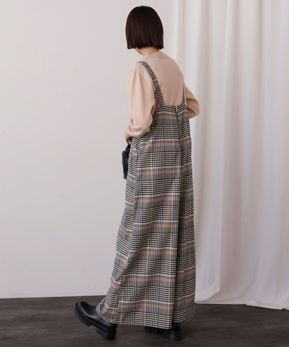 刺繡ロゴニット