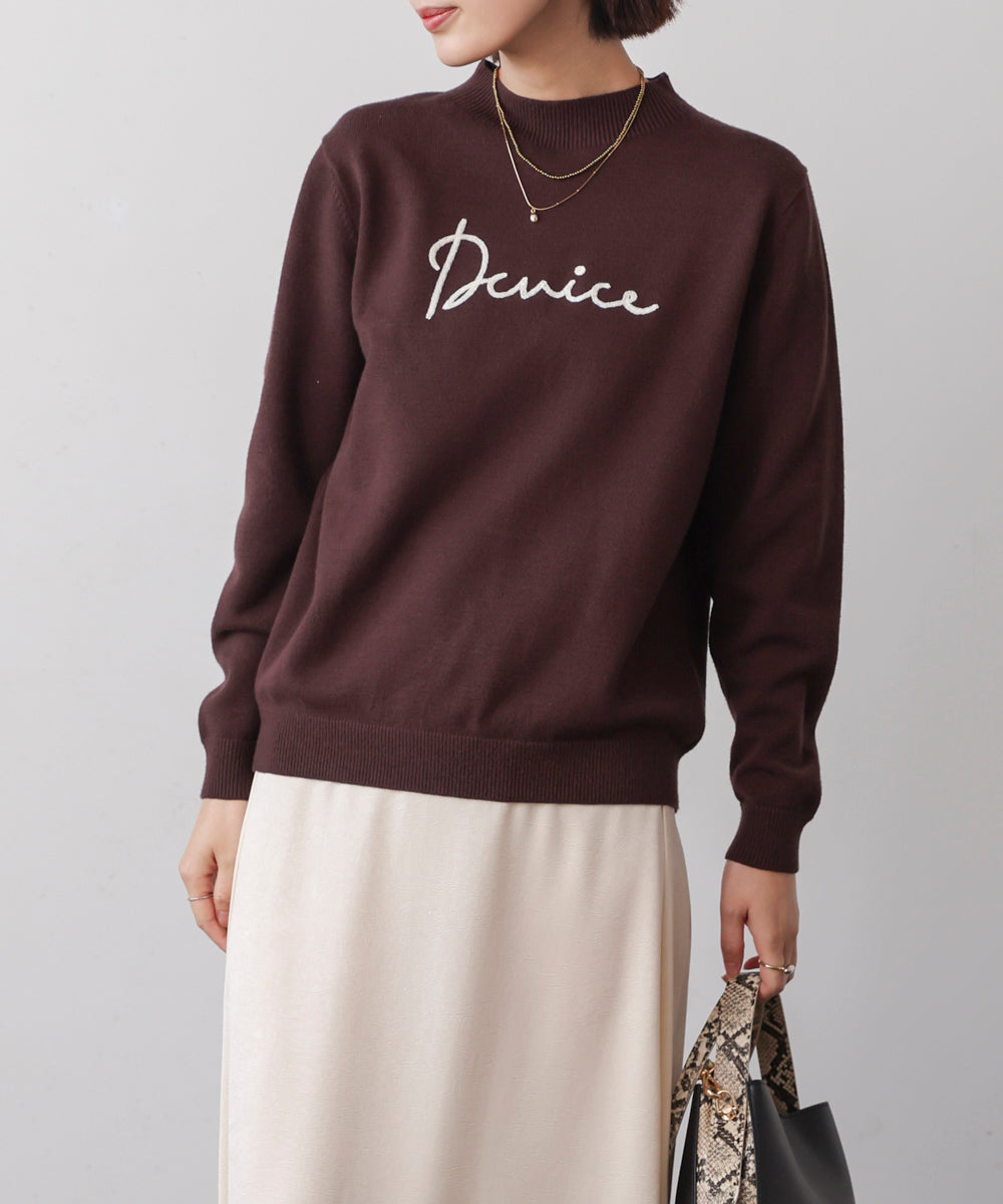 刺繡ロゴニット