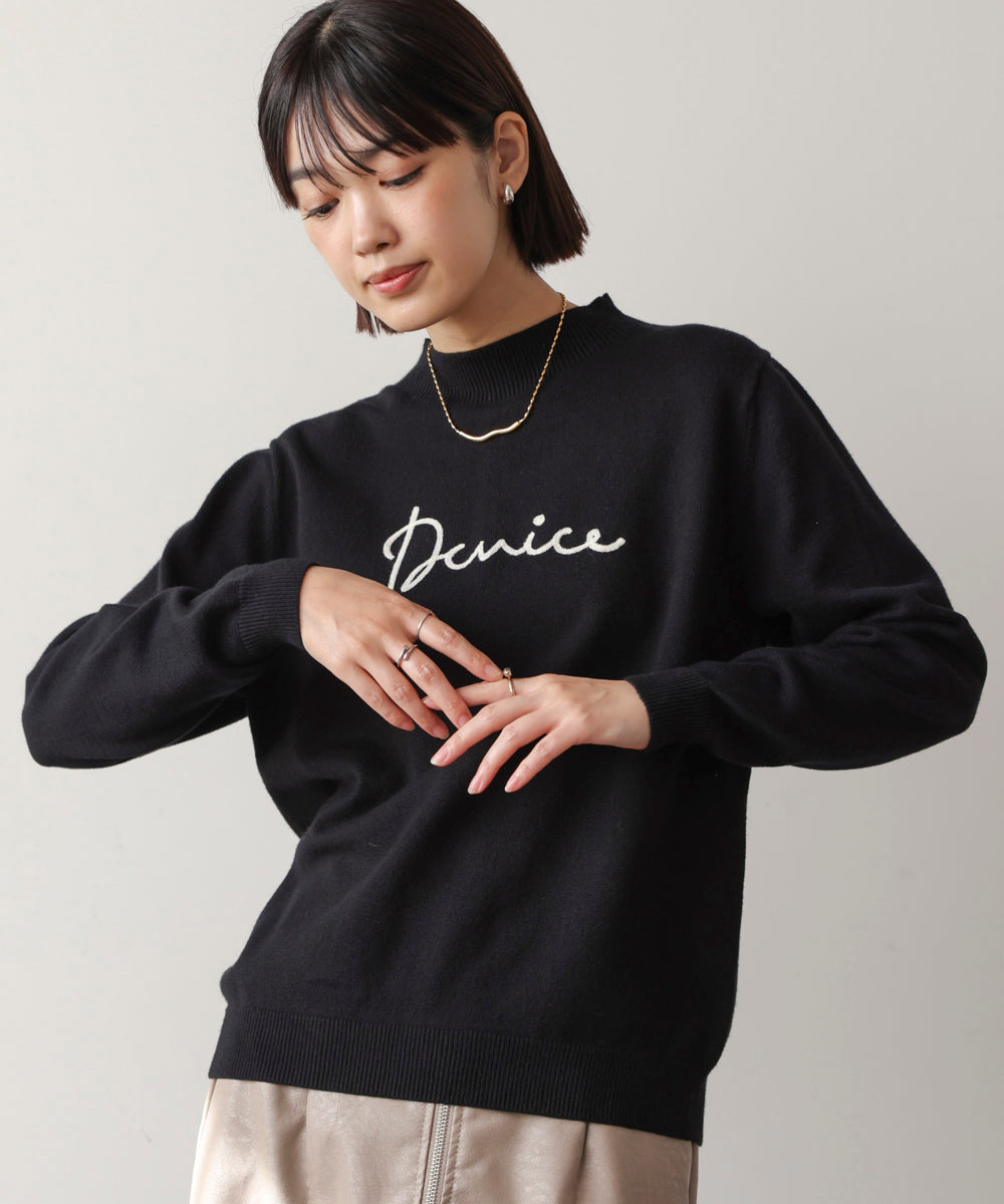 刺繡ロゴニット