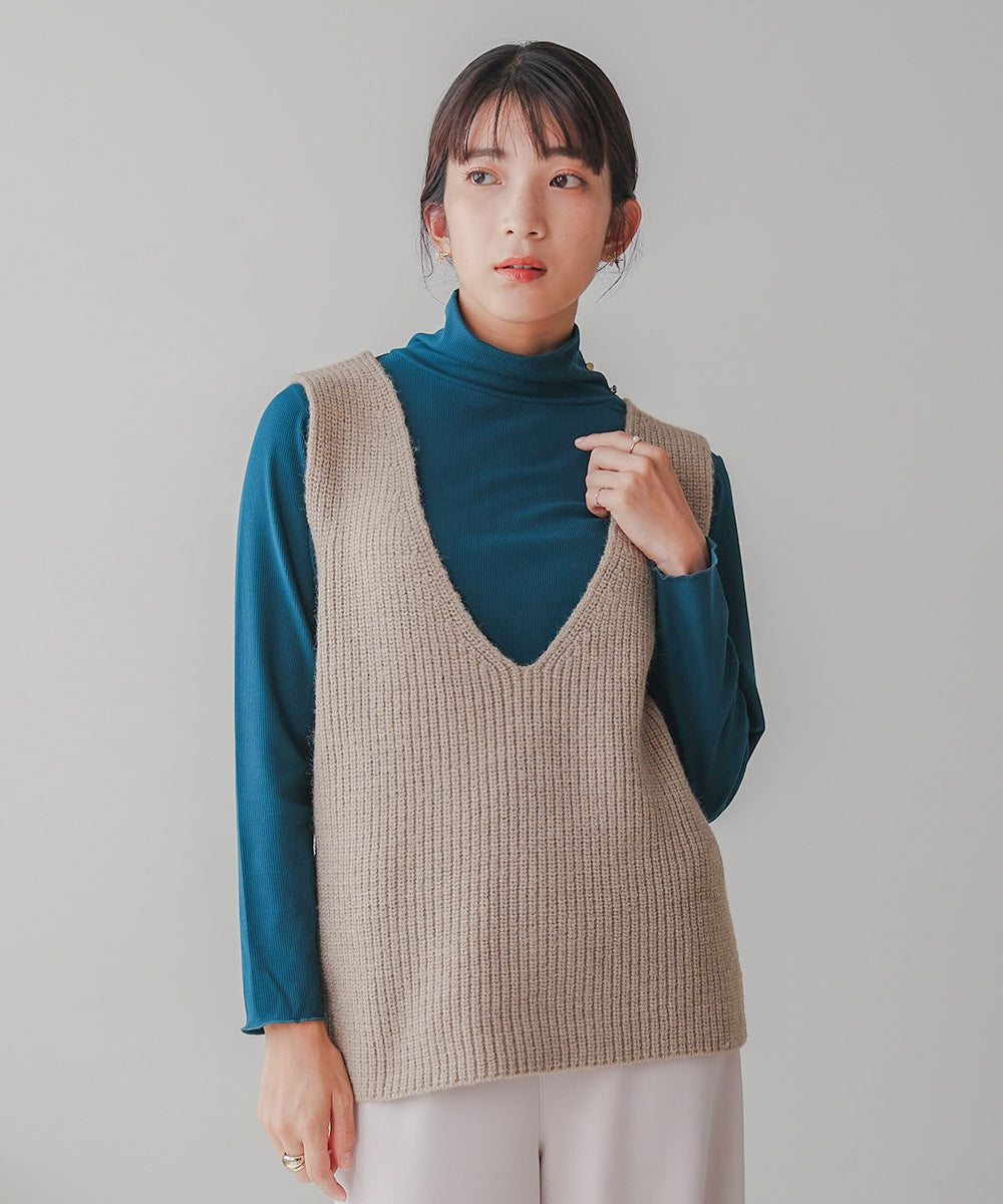 Vネックリブベスト