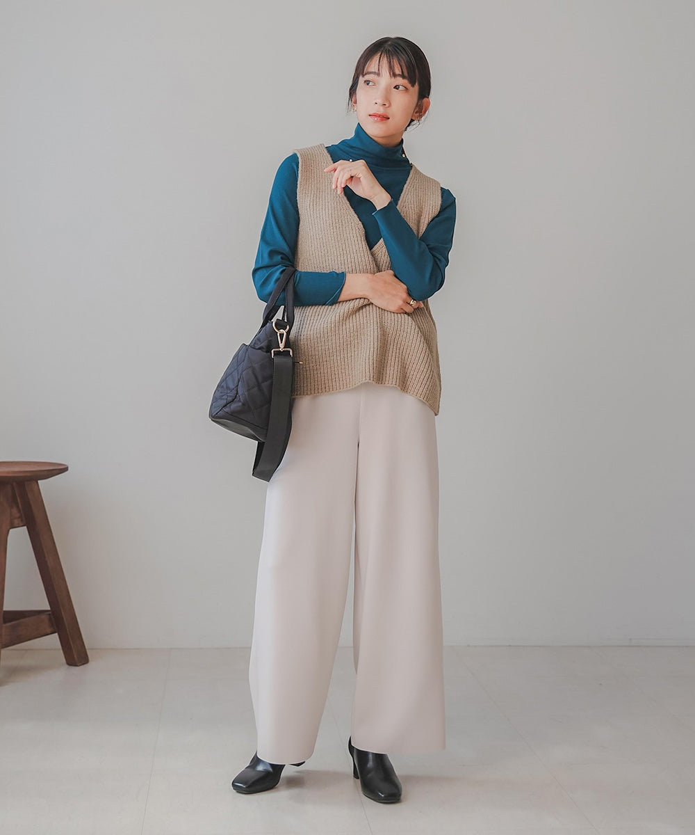 Vネックリブベスト