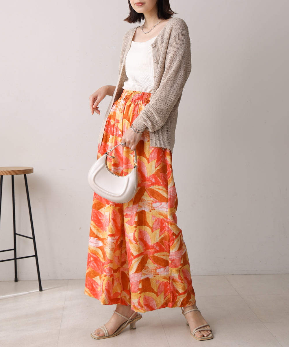 ペイントリーフ柄パンツ