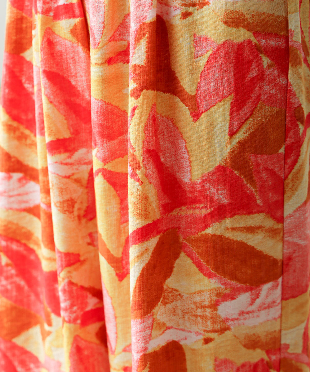 ペイントリーフ柄パンツ