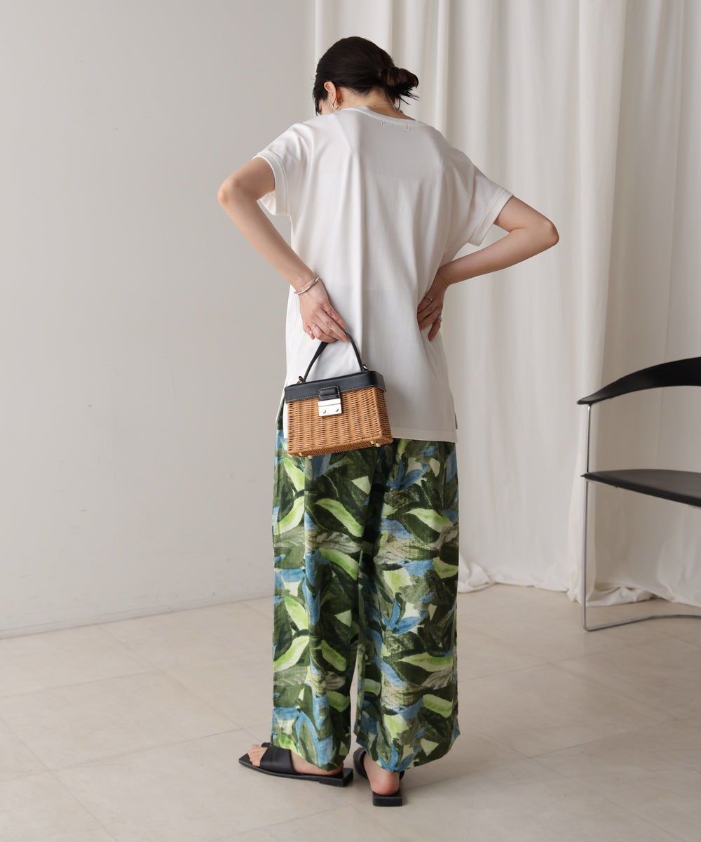 ペイントリーフ柄パンツ