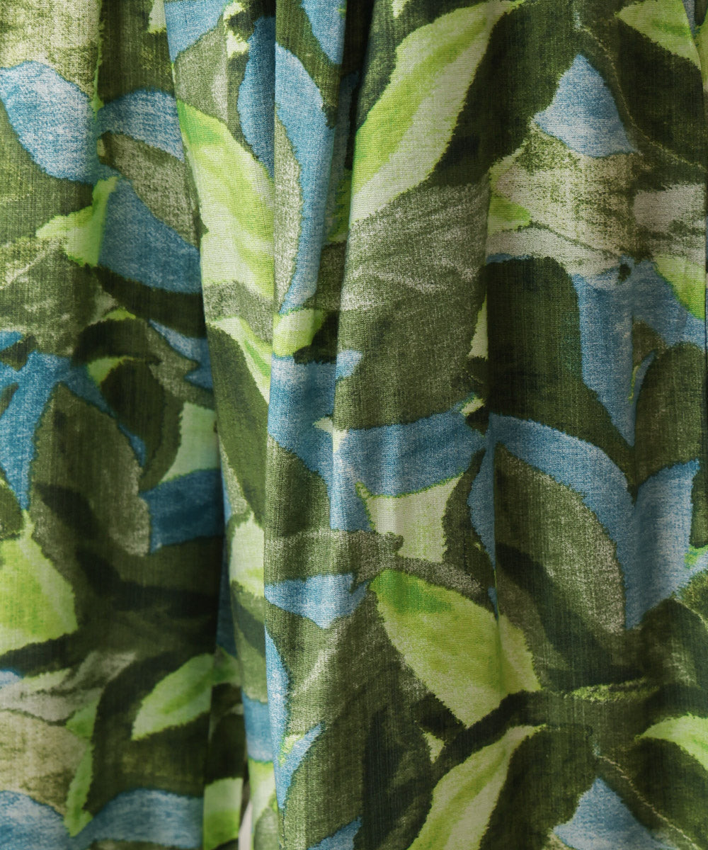 ペイントリーフ柄パンツ