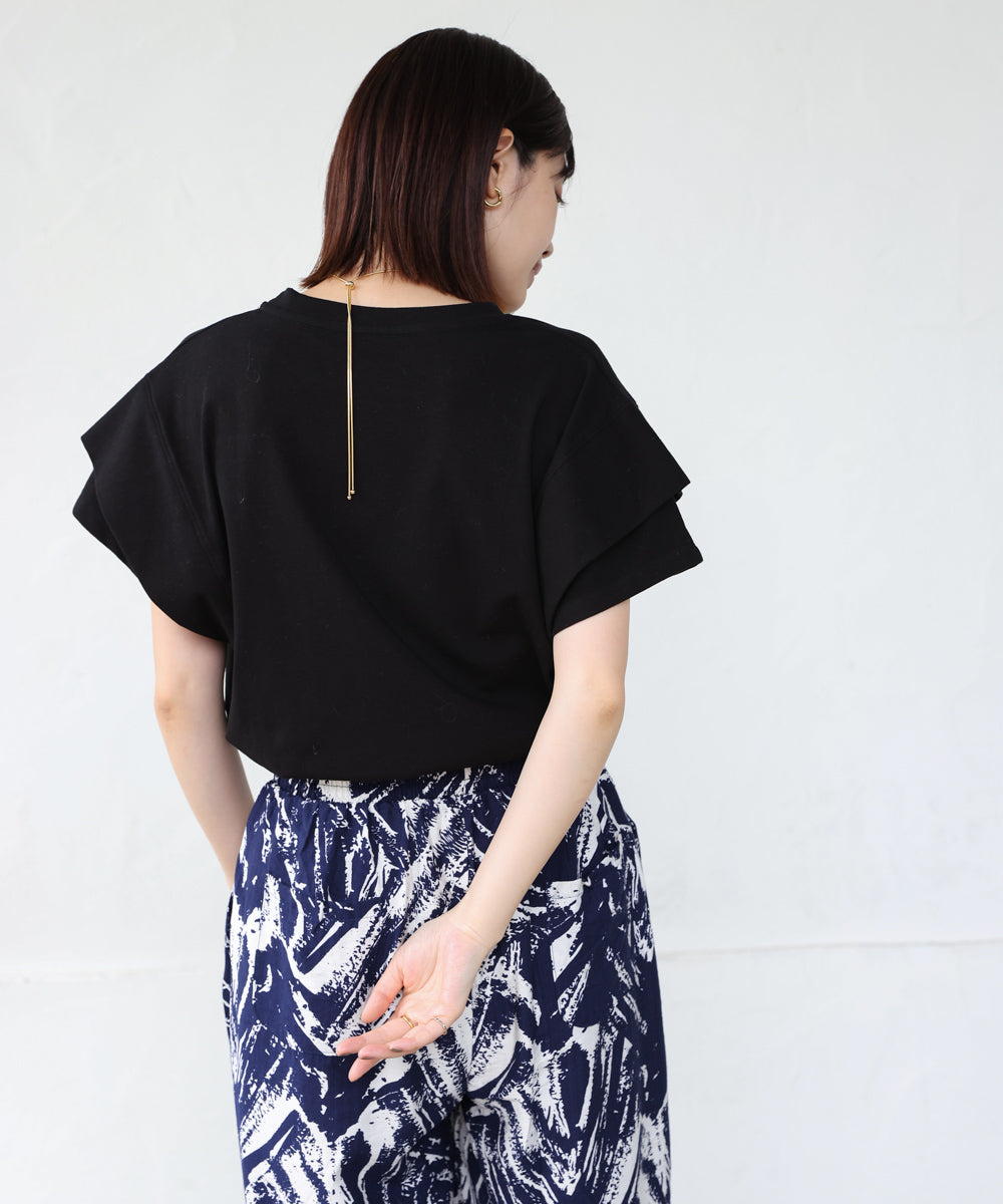 袖フリルプルオーバー