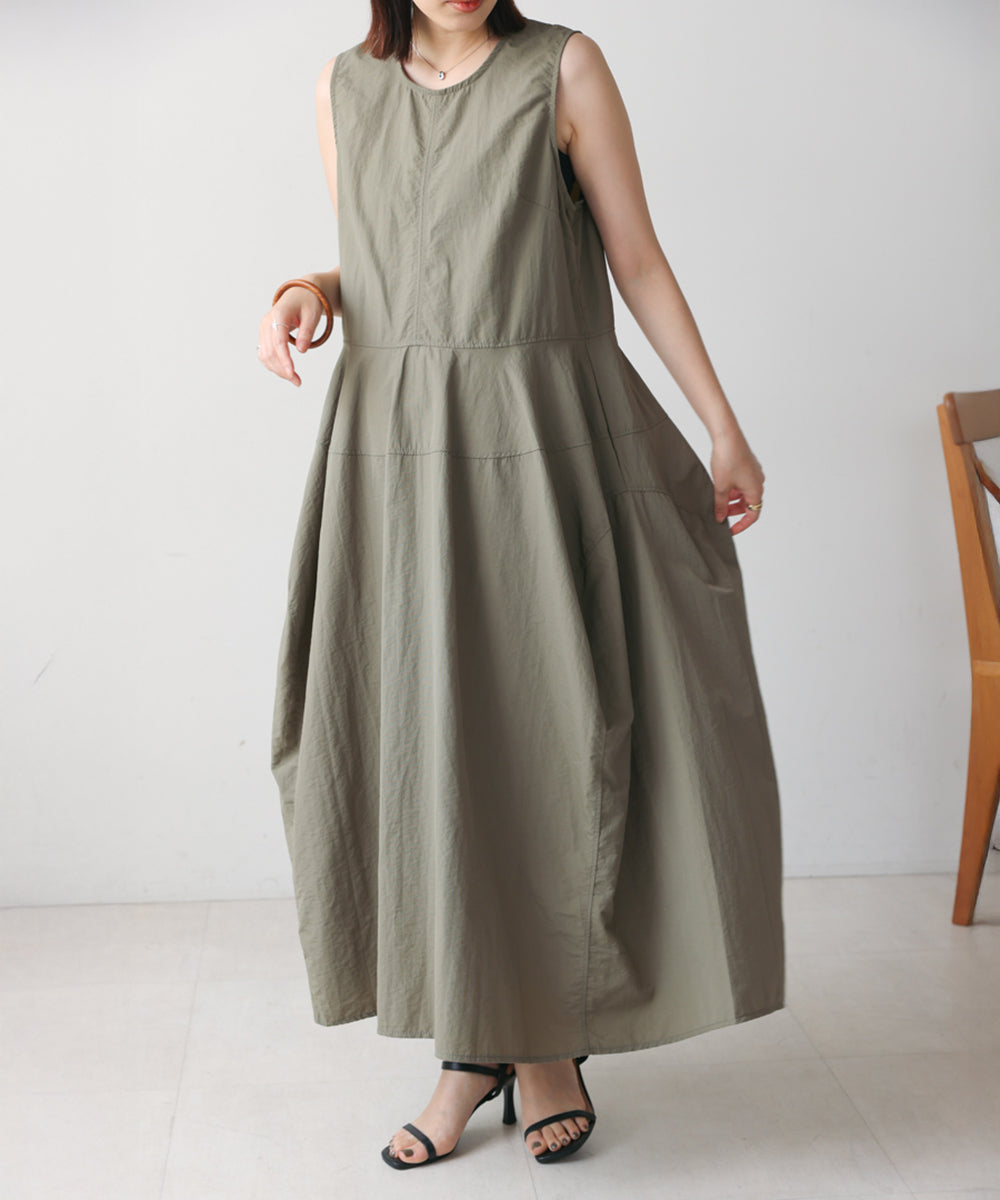 ノースリーブコクーンジャンスカ