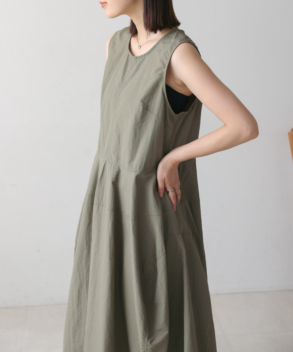 ノースリーブコクーンジャンスカ