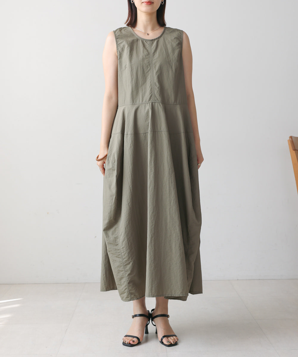 ノースリーブコクーンジャンスカ