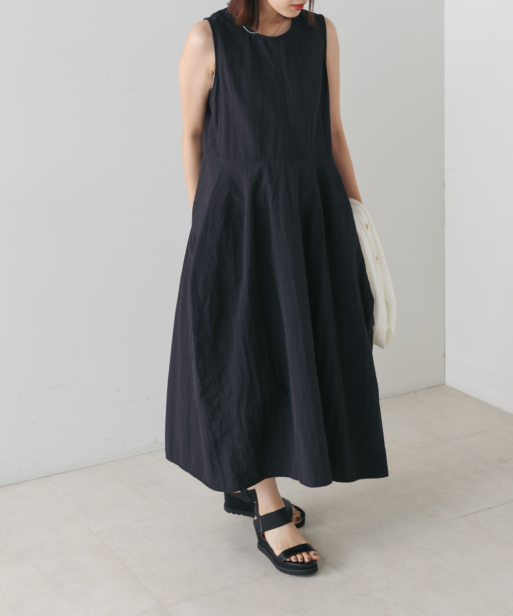 ノースリーブコクーンジャンスカ