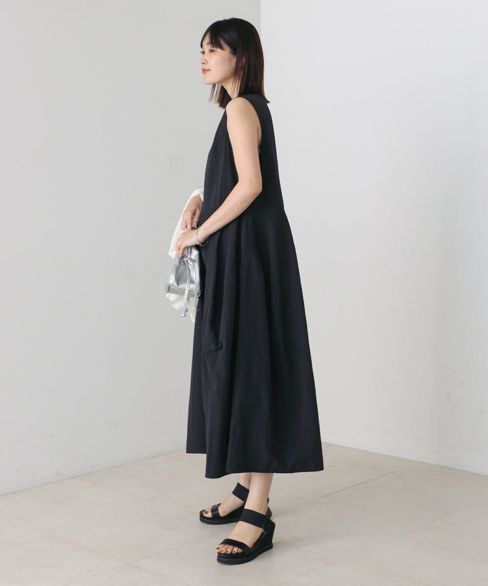 ノースリーブコクーンジャンスカ