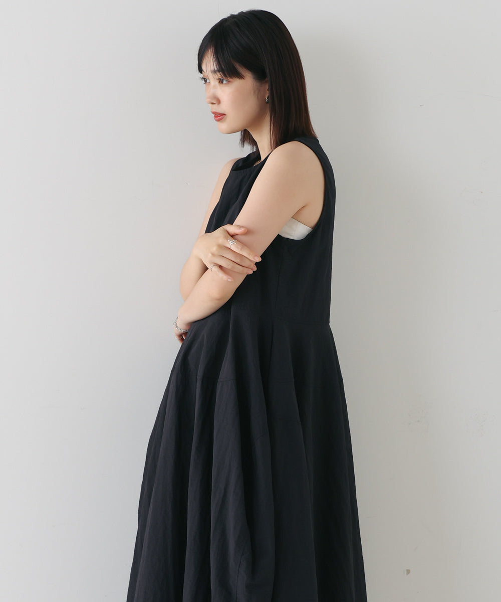 ノースリーブコクーンジャンスカ