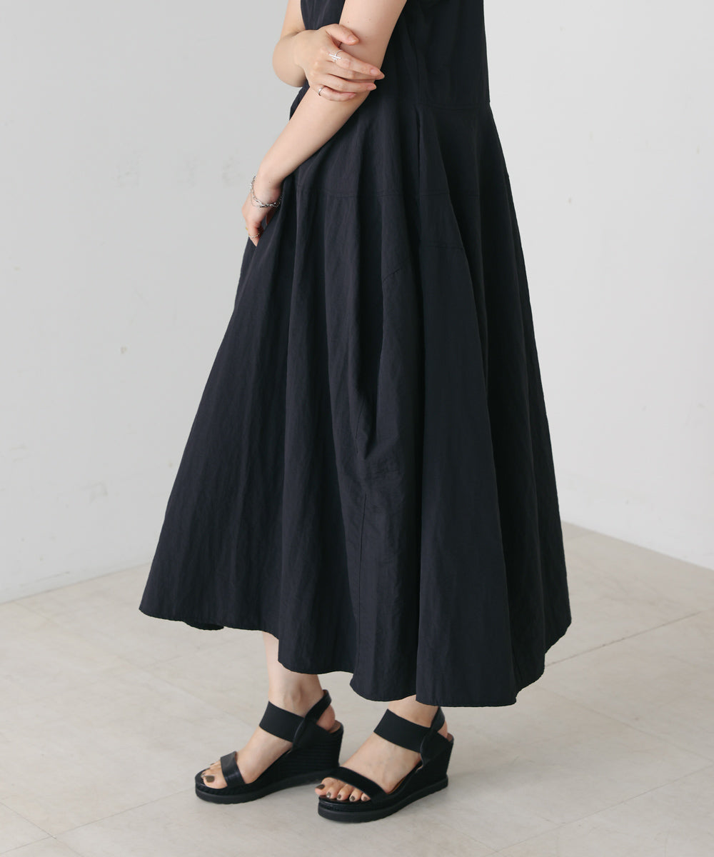 ノースリーブコクーンジャンスカ