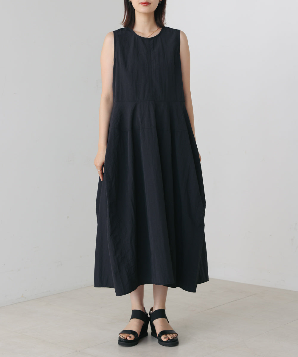 ノースリーブコクーンジャンスカ