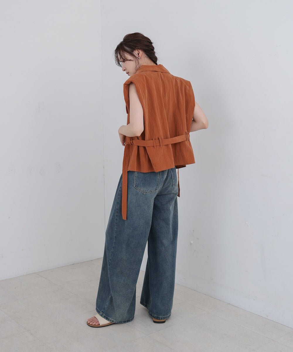 肩パット入りベストトップス