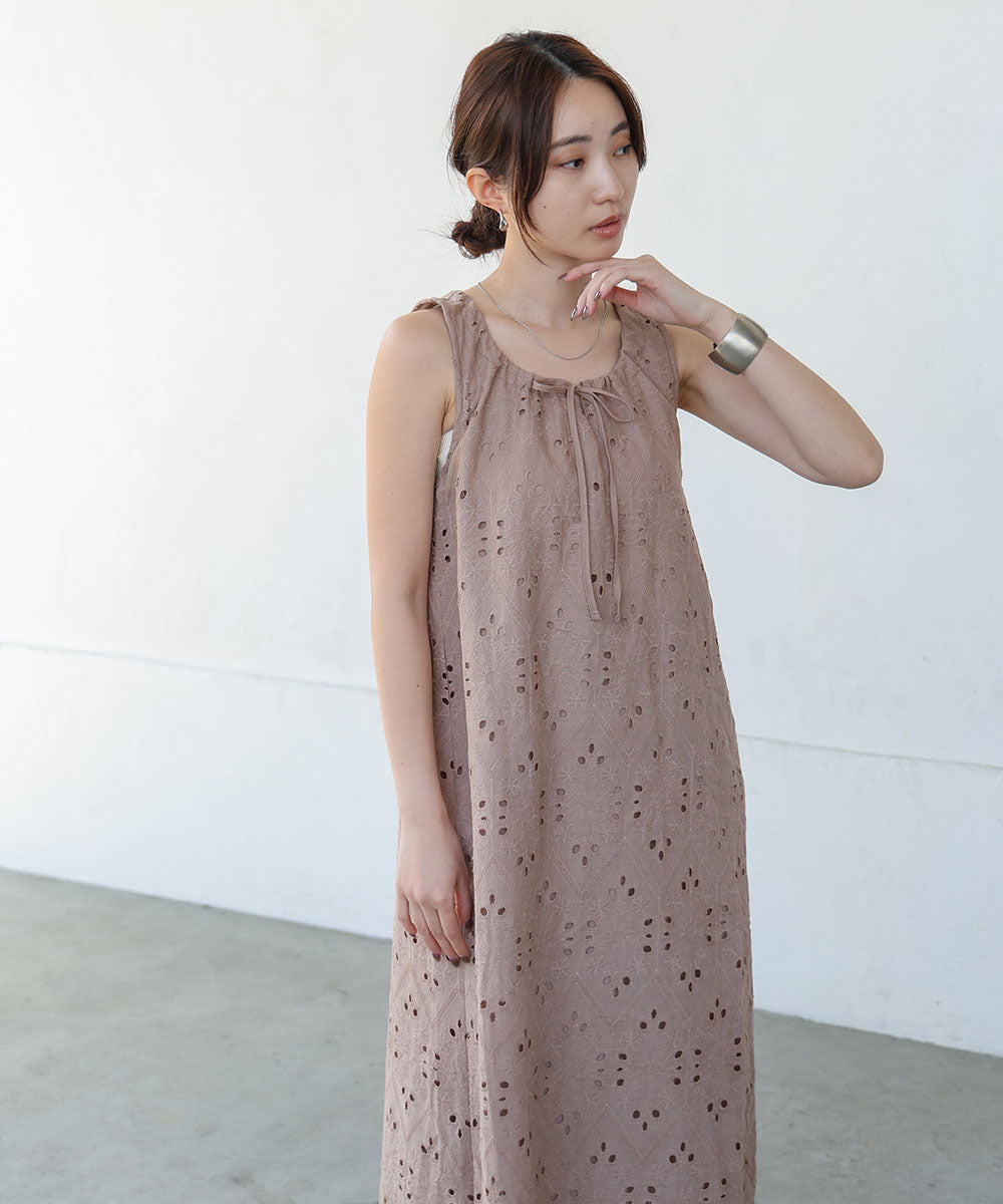 【S・Mサイズ展開】コットン刺繍ワンピース