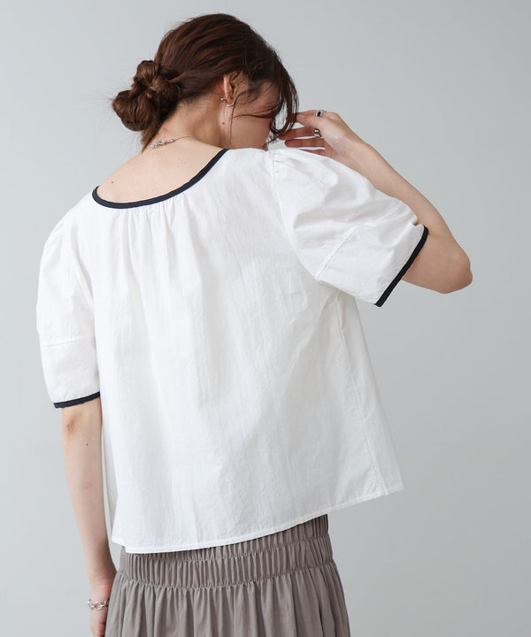 パイピングリボンブラウス