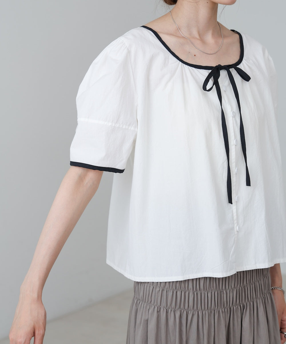 パイピングリボンブラウス