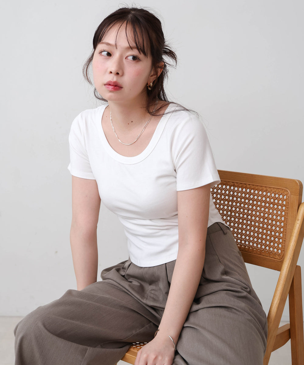ラウンドヘムベーシックTシャツ